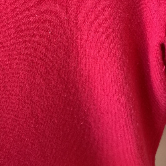 J Crew 100% Cashmere Crew Neck Sweater. Fuchsia / Hot Pink. Size Small - Picture 3 of 3